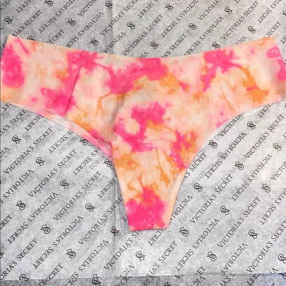 PINK Victoria’s Secret Tie Dye No Show Thongs - Picture 5 of 6